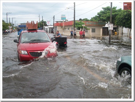 Calles de Lerdo inundadas